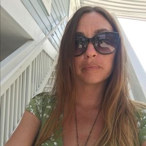 Meet your Posher, Lena